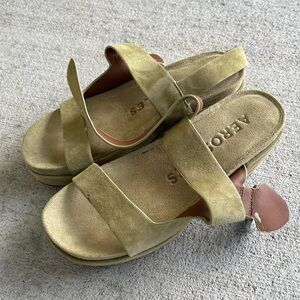 Aerosoles clarkson olive branch suede platform sandals heel shoes